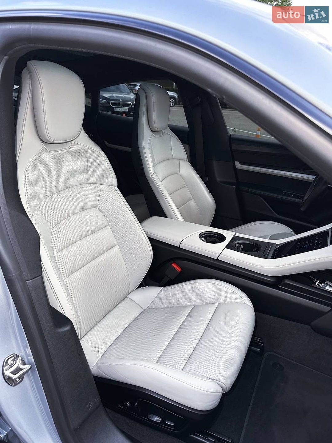 Porsche Taycan 2020 VIN WP0AB2Y19LSA50933 фото оголошення 9 з 10