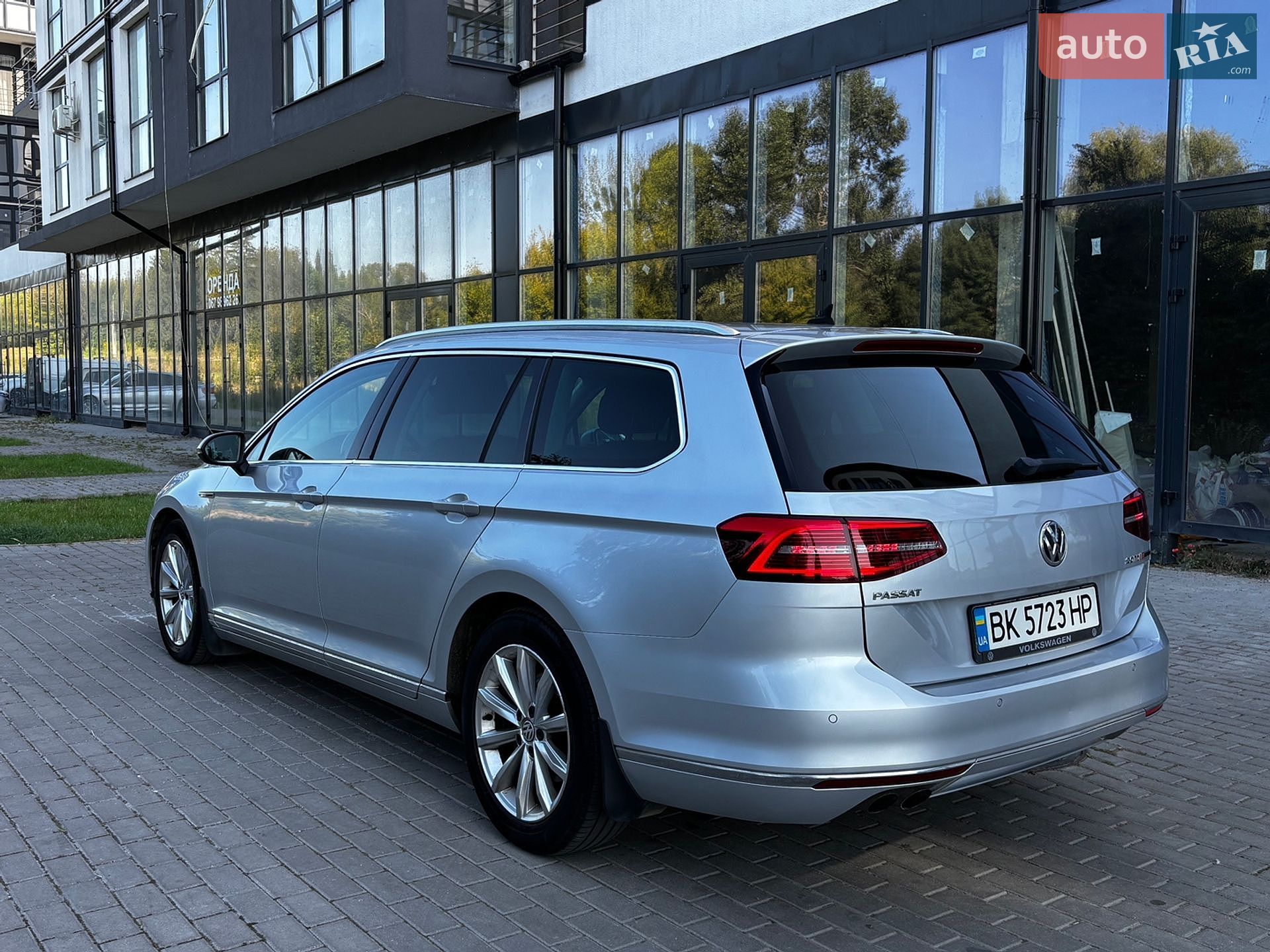 Volkswagen Passat 2015 VIN WVWZZZ3CZGE050523 фото оголошення 4 з 14