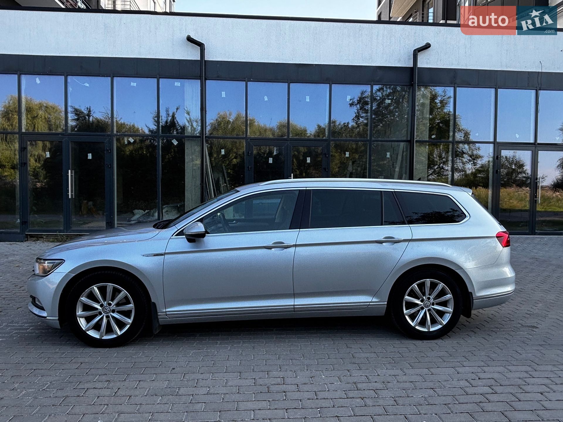 Volkswagen Passat 2015 VIN WVWZZZ3CZGE050523 фото оголошення 9 з 14
