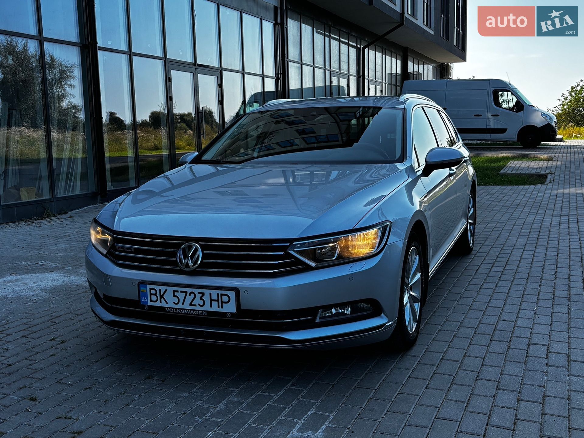 Volkswagen Passat 2015 VIN WVWZZZ3CZGE050523 фото оголошення 3 з 14