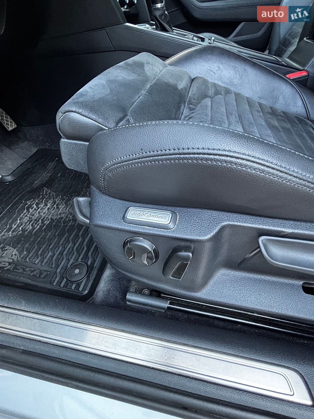 Volkswagen Passat 2015 VIN WVWZZZ3CZGE050523 фото оголошення 12 з 14