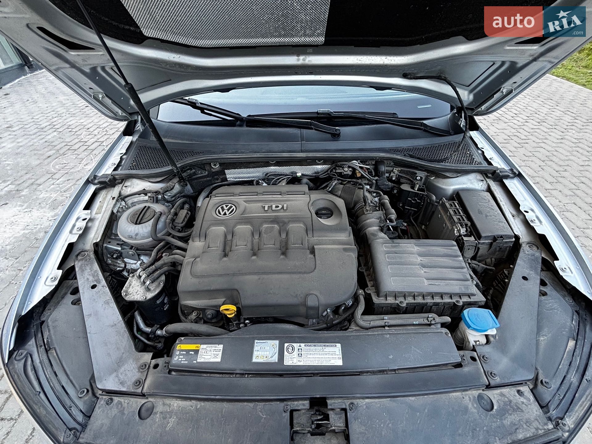 Volkswagen Passat 2015 VIN WVWZZZ3CZGE050523 фото оголошення 14 з 14