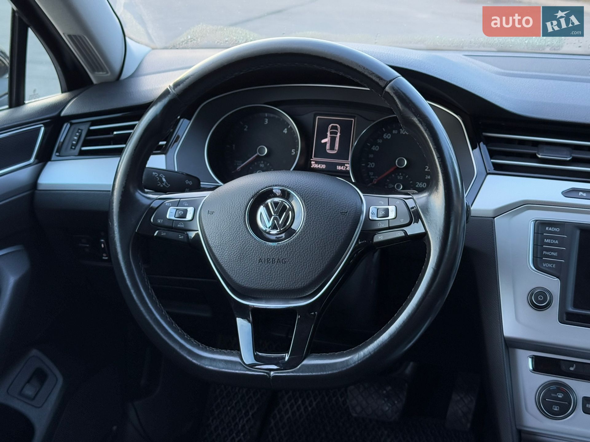 Volkswagen Passat 2015 VIN WVWZZZ3CZGP001994 фото оголошення 12 з 22