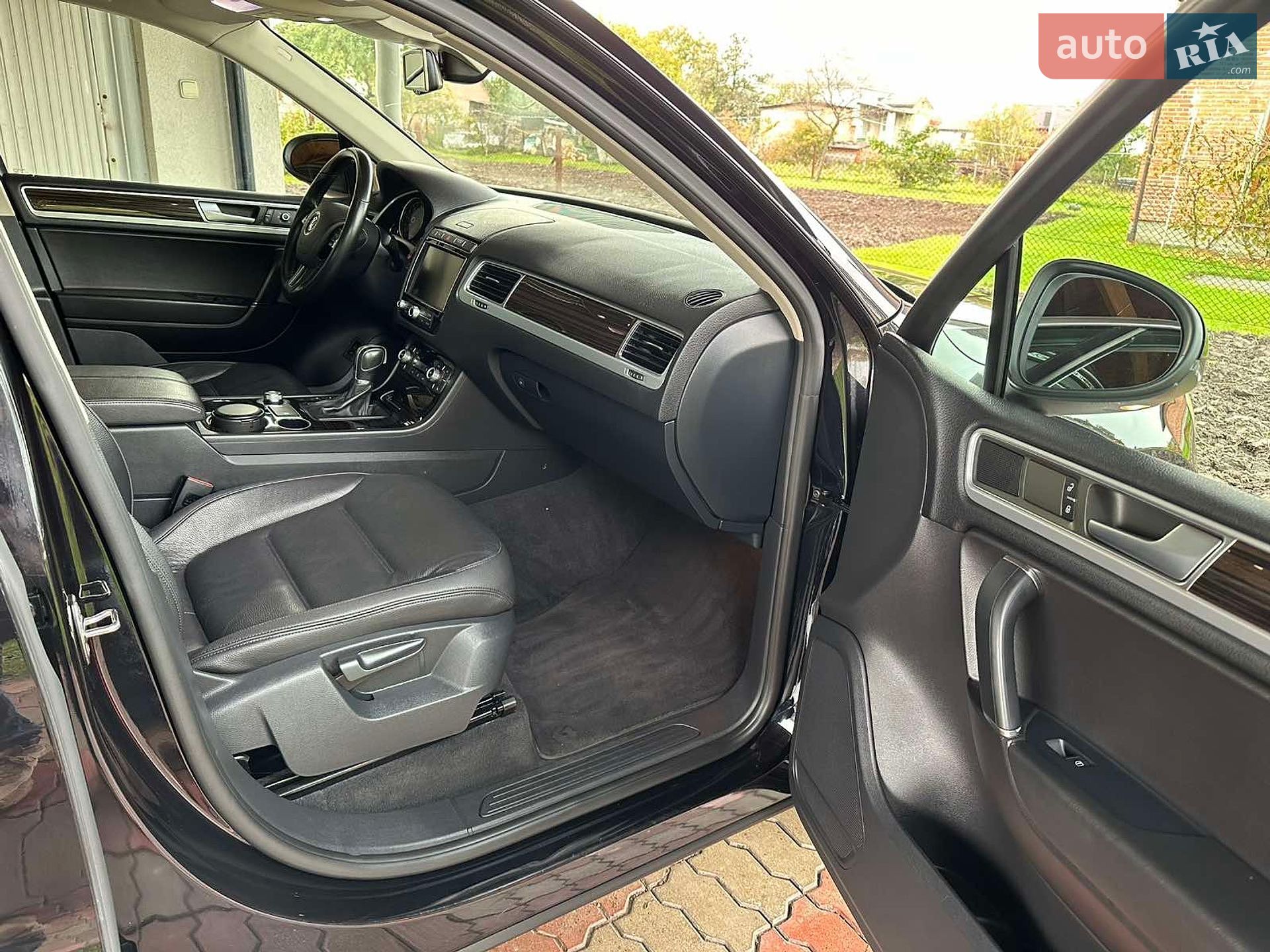 Volkswagen Touareg 2015 VIN WVGZZZ7PZFD001977 фото оголошення 8 з 16