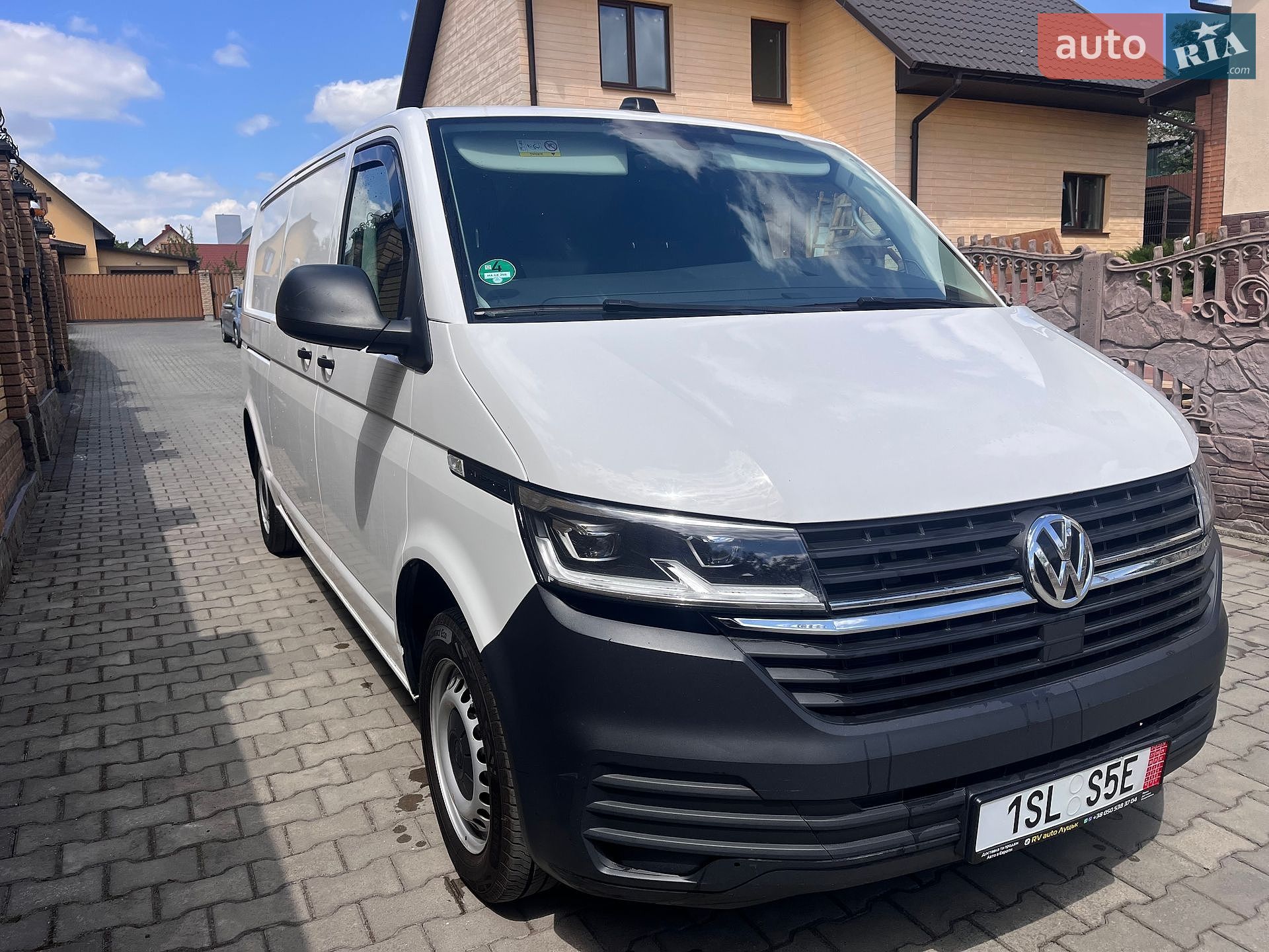 Volkswagen Transporter 2022 VIN WV1ZZZ7HZMH075845 фото оголошення 2 з 22