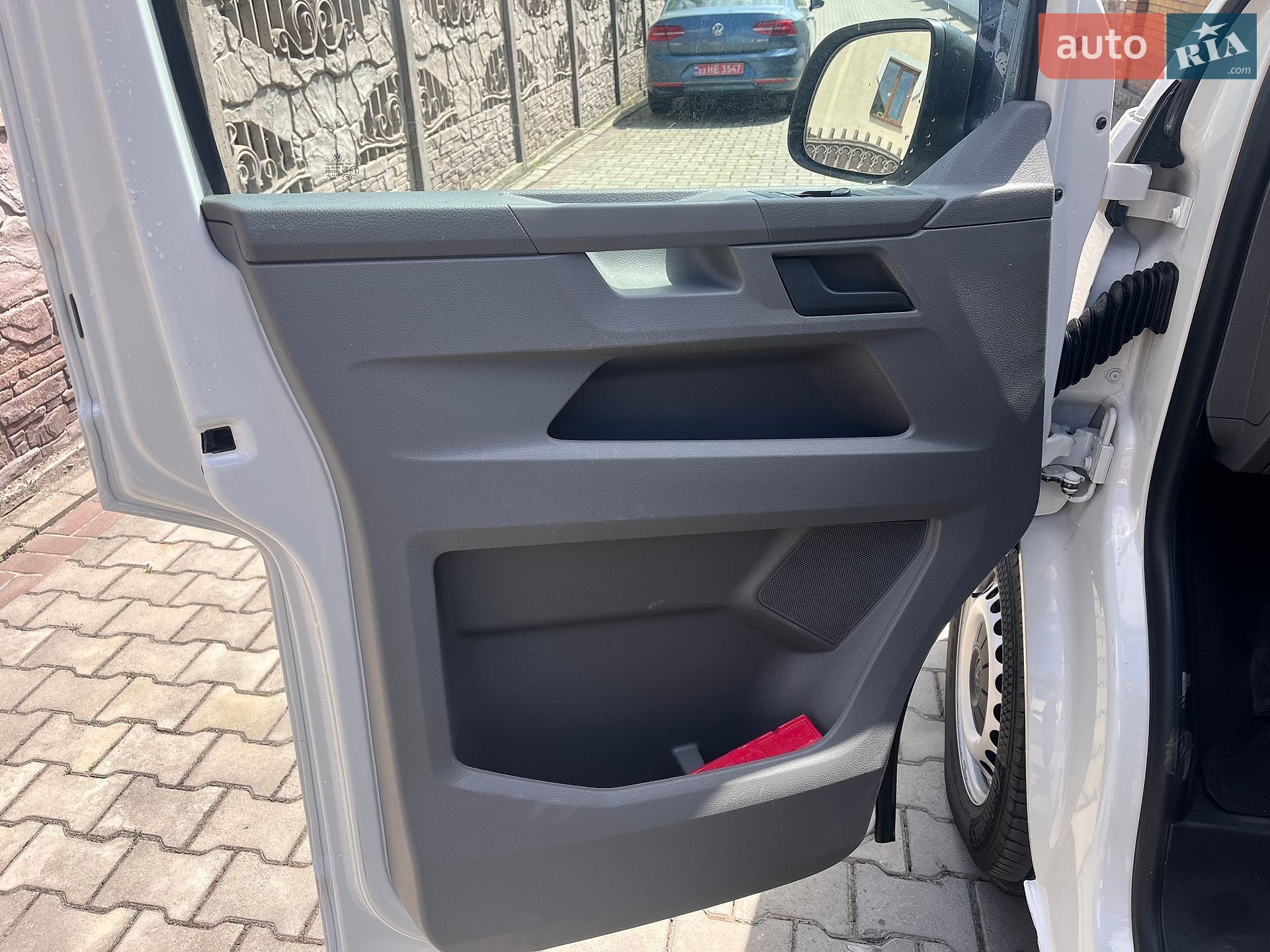 Volkswagen Transporter 2022 VIN WV1ZZZ7HZMH075845 фото оголошення 13 з 22
