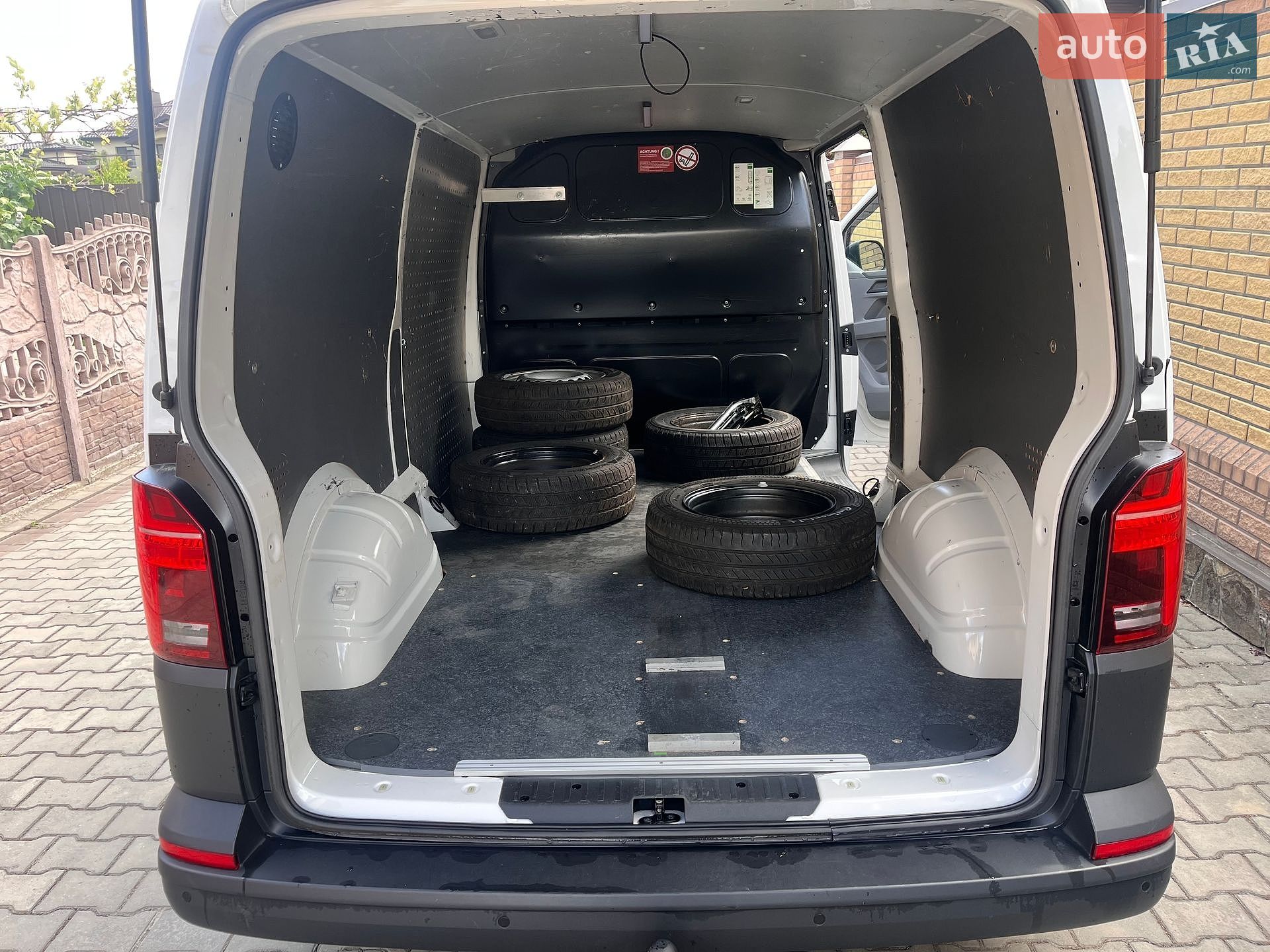Volkswagen Transporter 2022 VIN WV1ZZZ7HZMH075845 фото оголошення 21 з 22