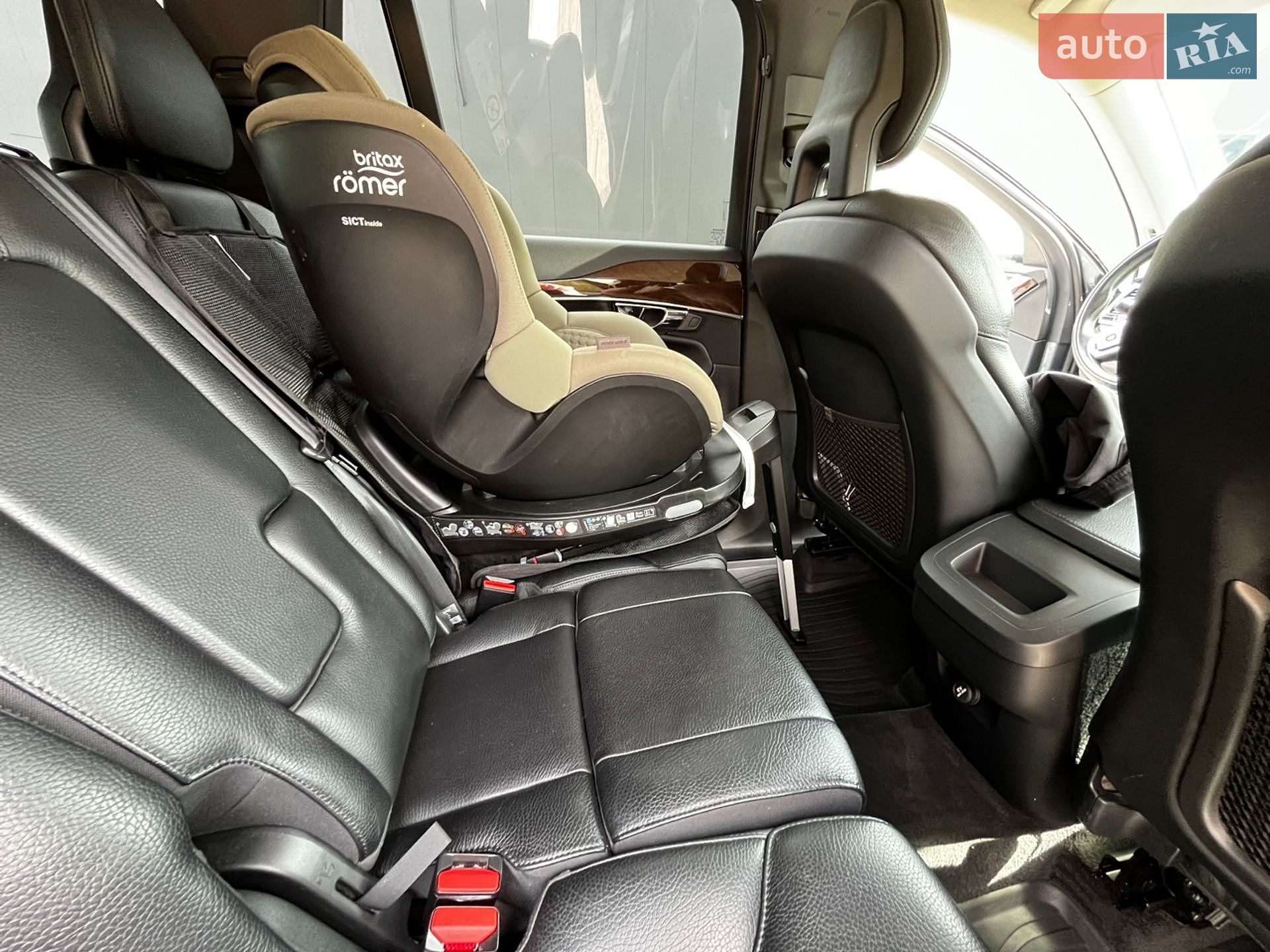 Volvo Xc90 2015 VIN YV1LFA4BCG1014054 фото оголошення 36 з 51