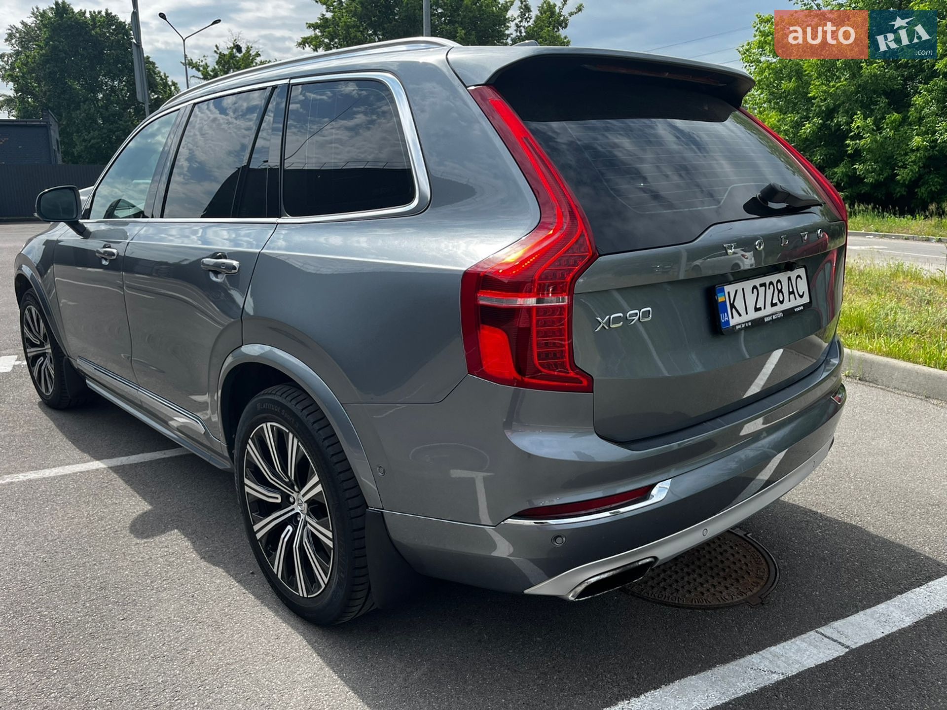 Volvo Xc90 2015 VIN YV1LFA4BCG1014054 фото оголошення 8 з 51