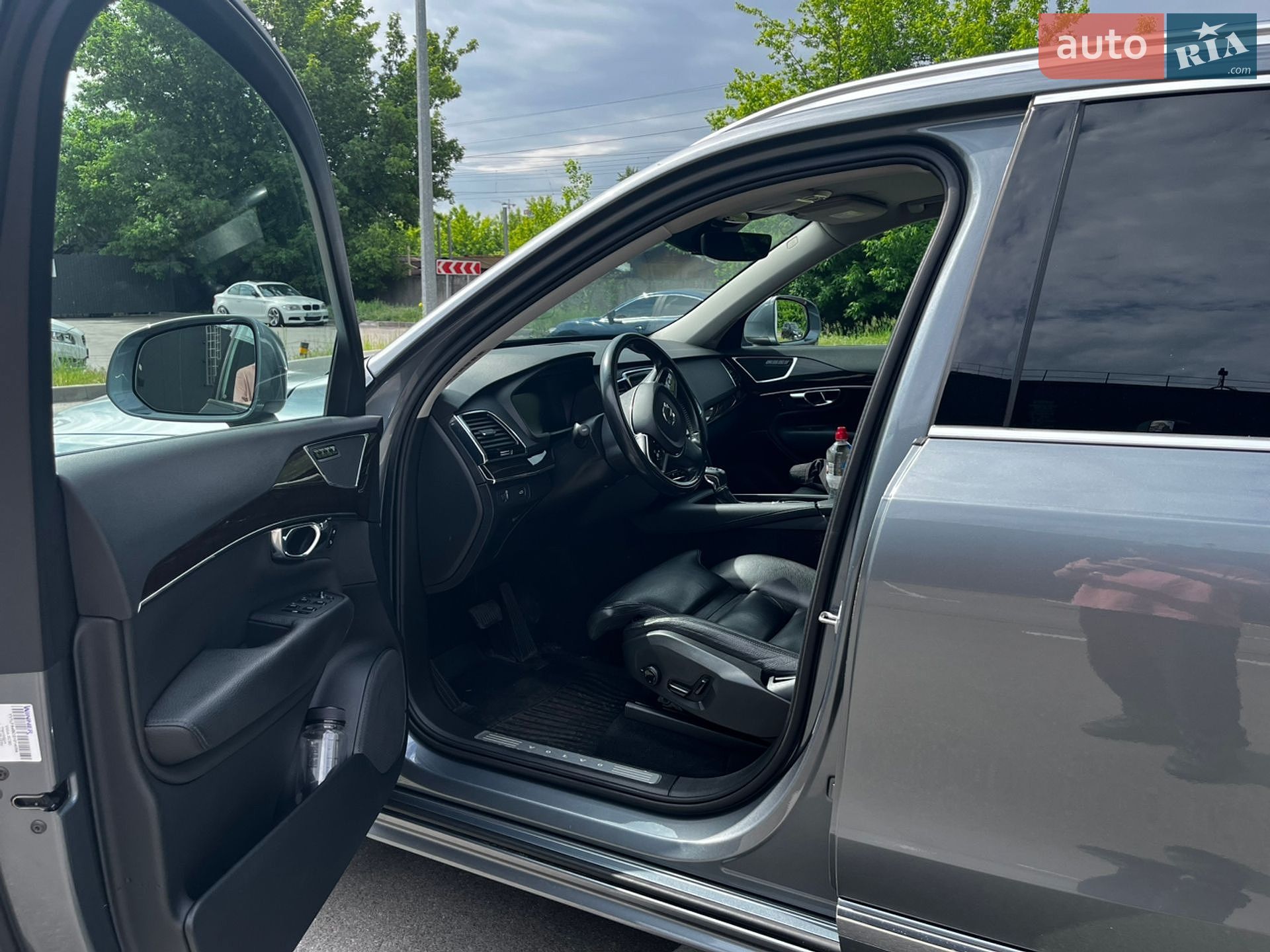 Volvo Xc90 2015 VIN YV1LFA4BCG1014054 фото оголошення 50 з 51