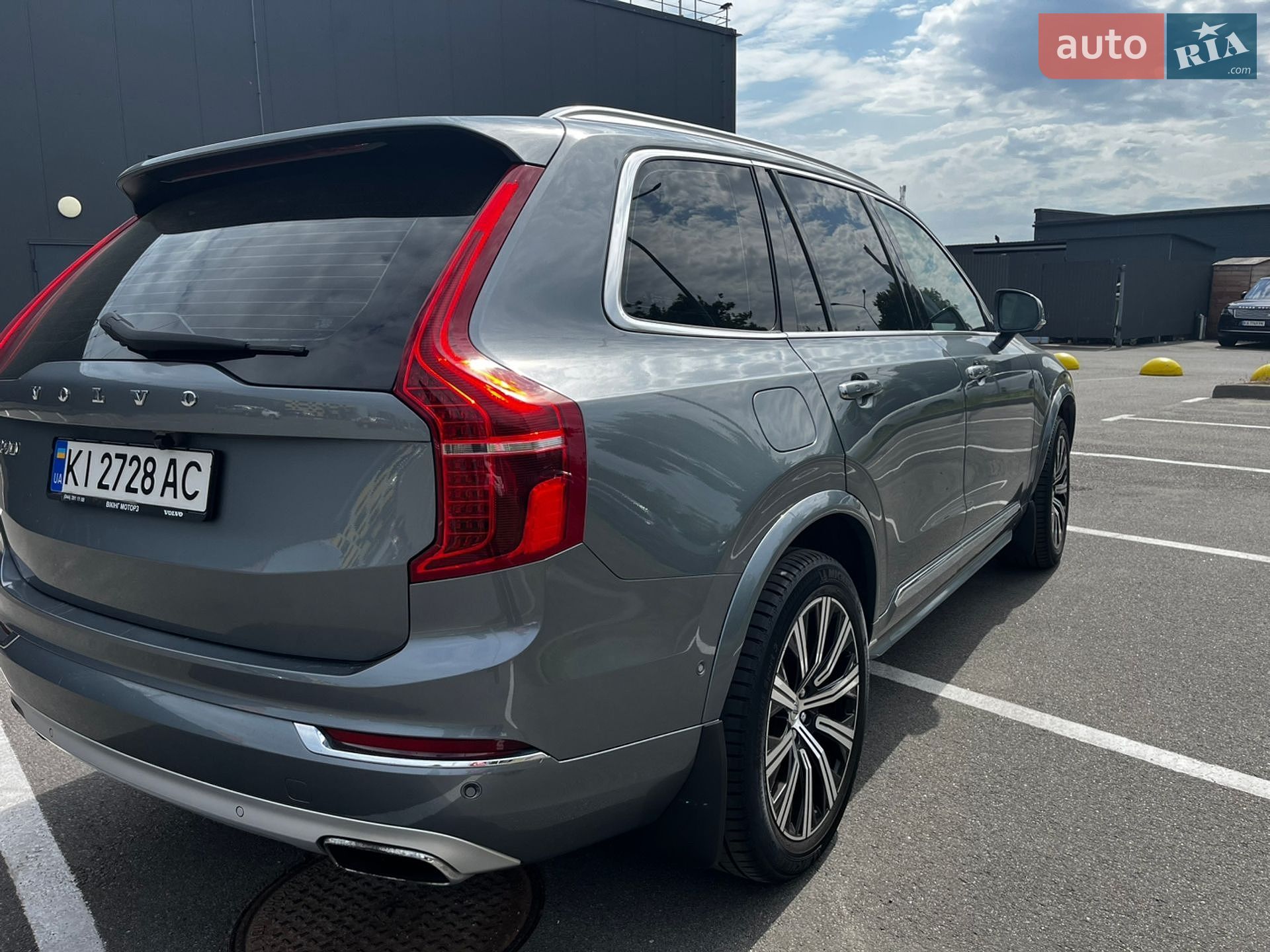 Volvo Xc90 2015 VIN YV1LFA4BCG1014054 фото оголошення 9 з 51