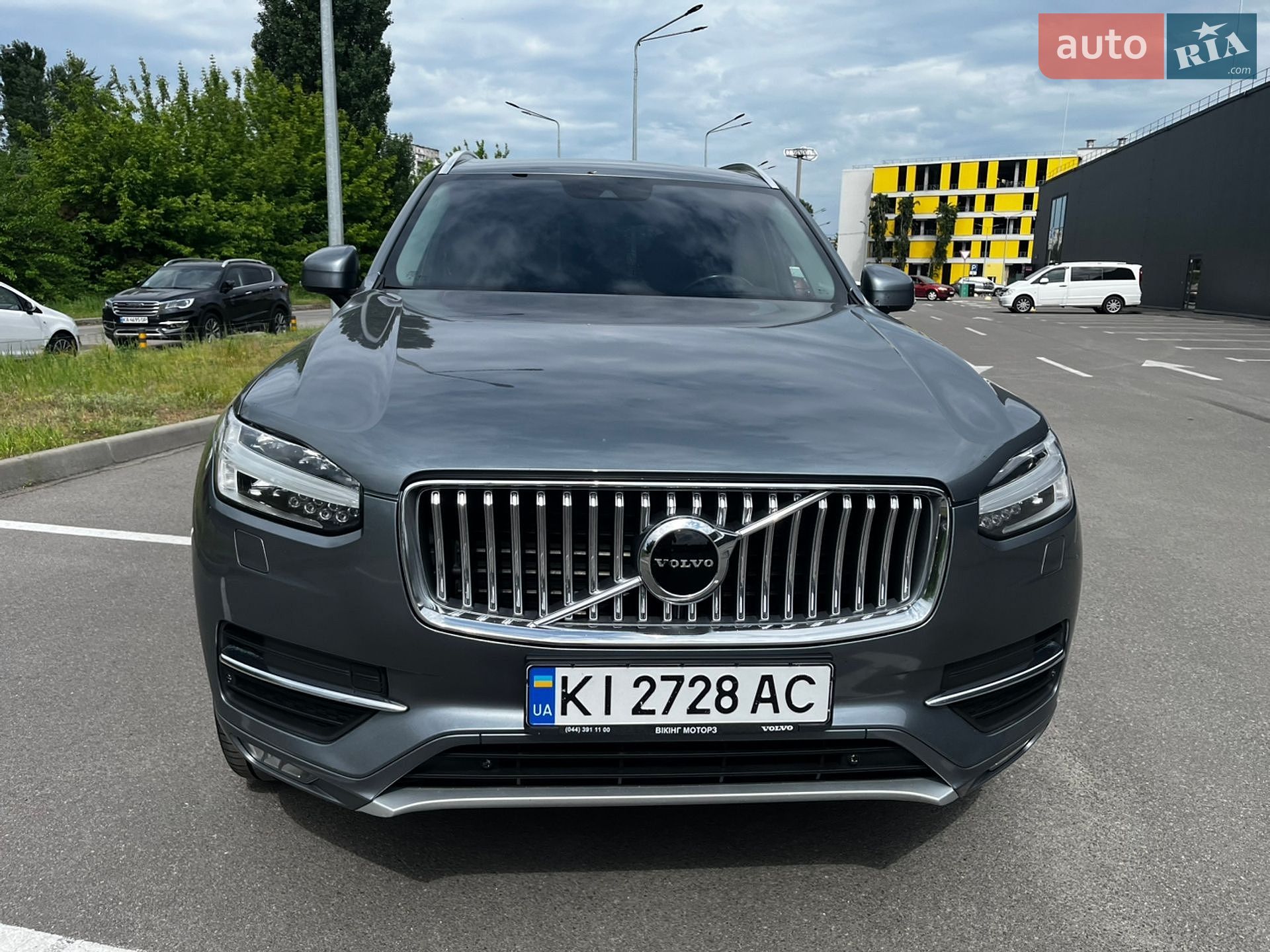 Volvo Xc90 2015 VIN YV1LFA4BCG1014054 фото оголошення 3 з 51