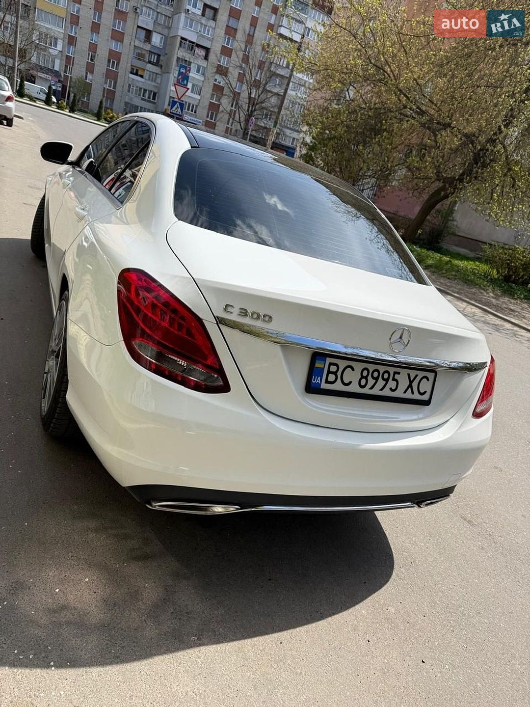 Mercedes-Benz C-Class 2016 VIN 55SWF4JBXHU201674 фото оголошення 2 з 15