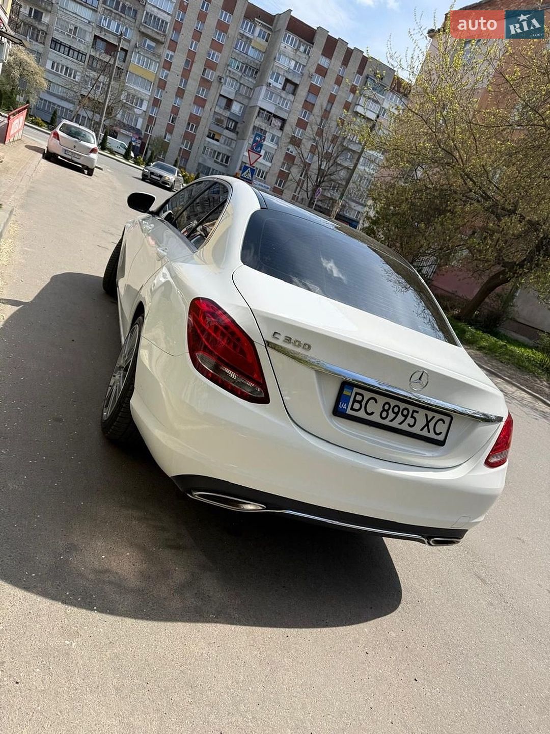 Mercedes-Benz C-Class 2016 VIN 55SWF4JBXHU201674 фото оголошення 14 з 15