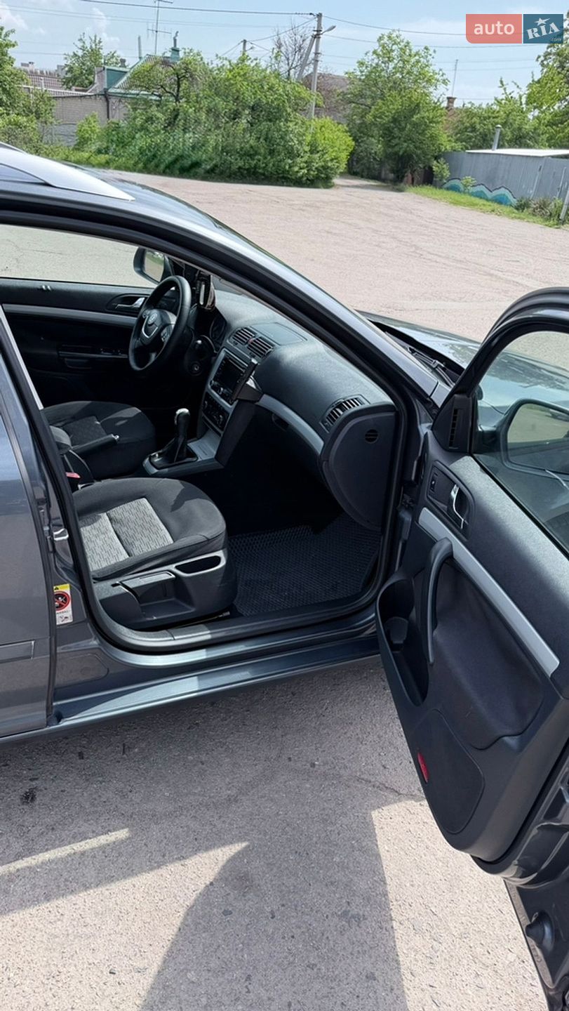 Skoda Octavia 2010 VIN TMBHT61Z2B2015195 фото оголошення 5 з 20