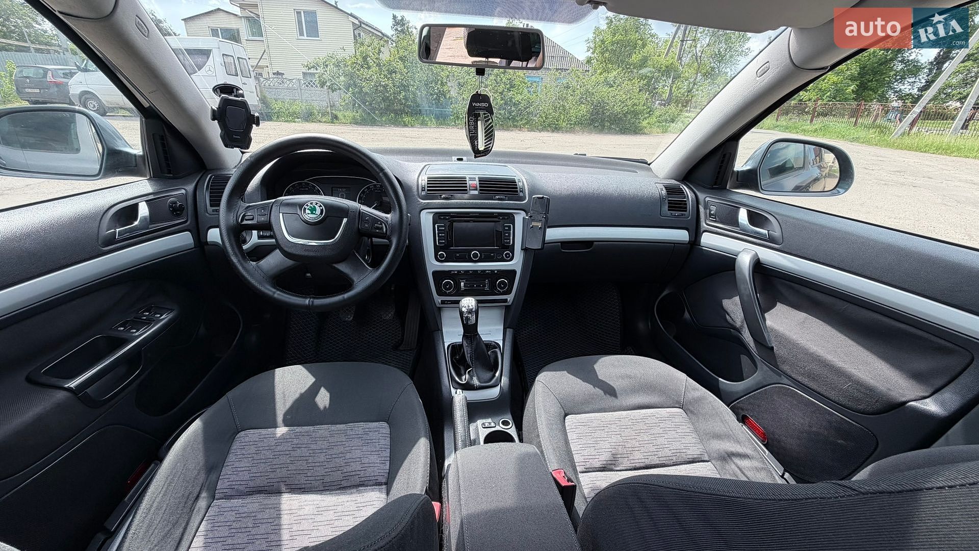 Skoda Octavia 2010 VIN TMBHT61Z2B2015195 фото оголошення 7 з 20