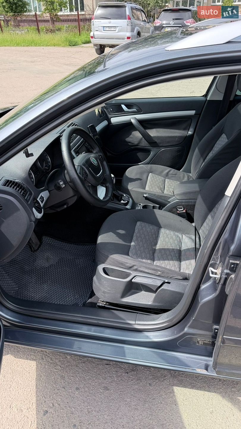 Skoda Octavia 2010 VIN TMBHT61Z2B2015195 фото оголошення 8 з 20
