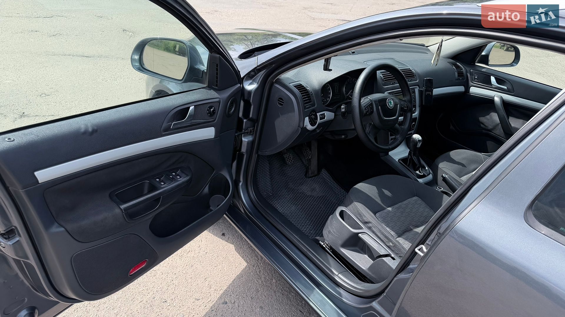 Skoda Octavia 2010 VIN TMBHT61Z2B2015195 фото оголошення 11 з 20