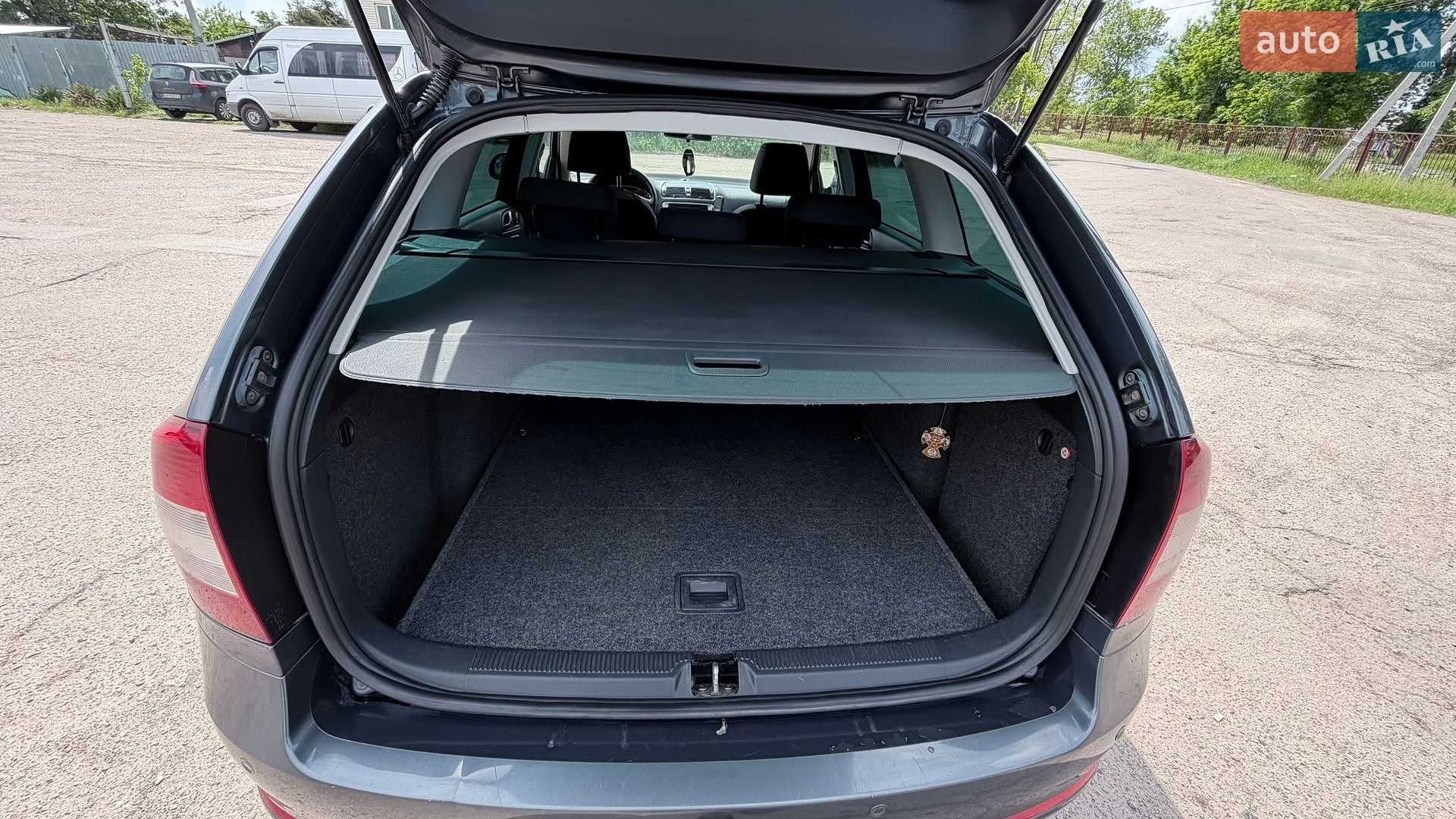Skoda Octavia 2010 VIN TMBHT61Z2B2015195 фото оголошення 13 з 20