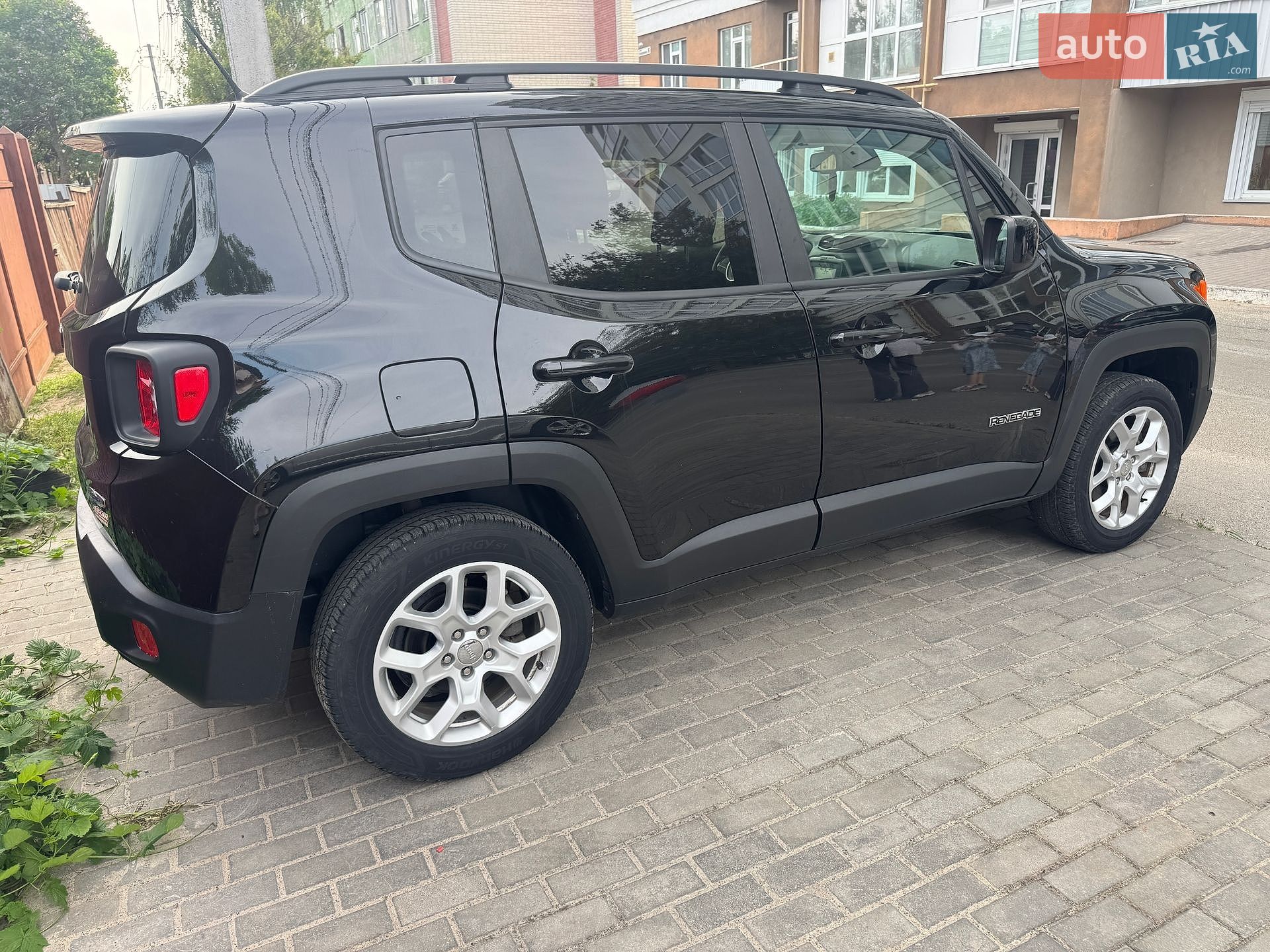 Jeep Renegade 2017 VIN ZACCJBBB8HPF36737 фото оголошення 8 з 18