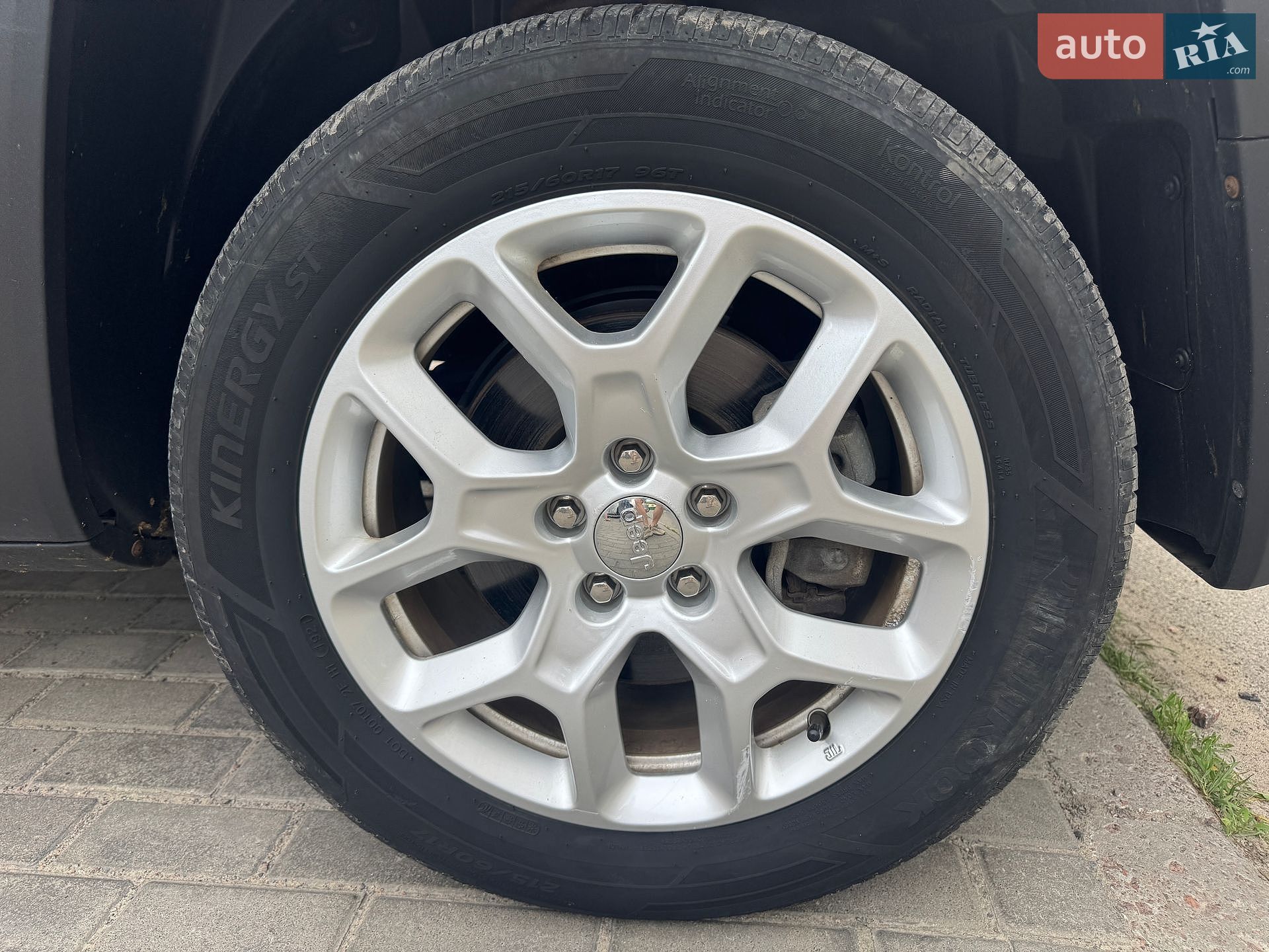 Jeep Renegade 2017 VIN ZACCJBBB8HPF36737 фото оголошення 13 з 18