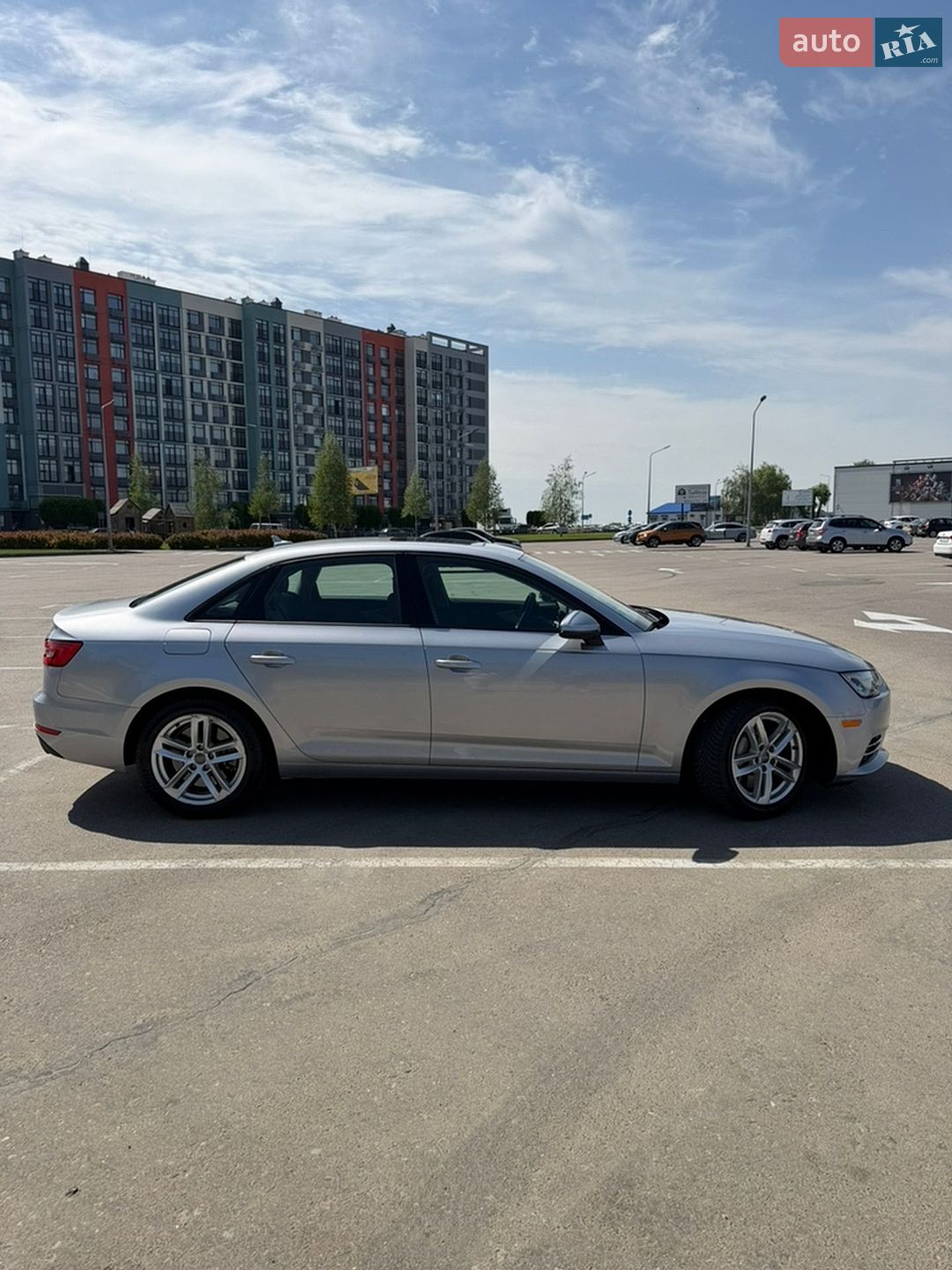 Audi A4 2016 VIN WAUANAF48HN027142 фото оголошення 5 з 15
