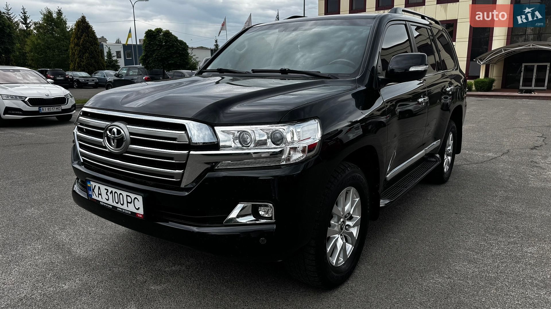 Toyota Land Cruiser 2020 VIN JTMCX05J104204986 фото оголошення 3 з 23