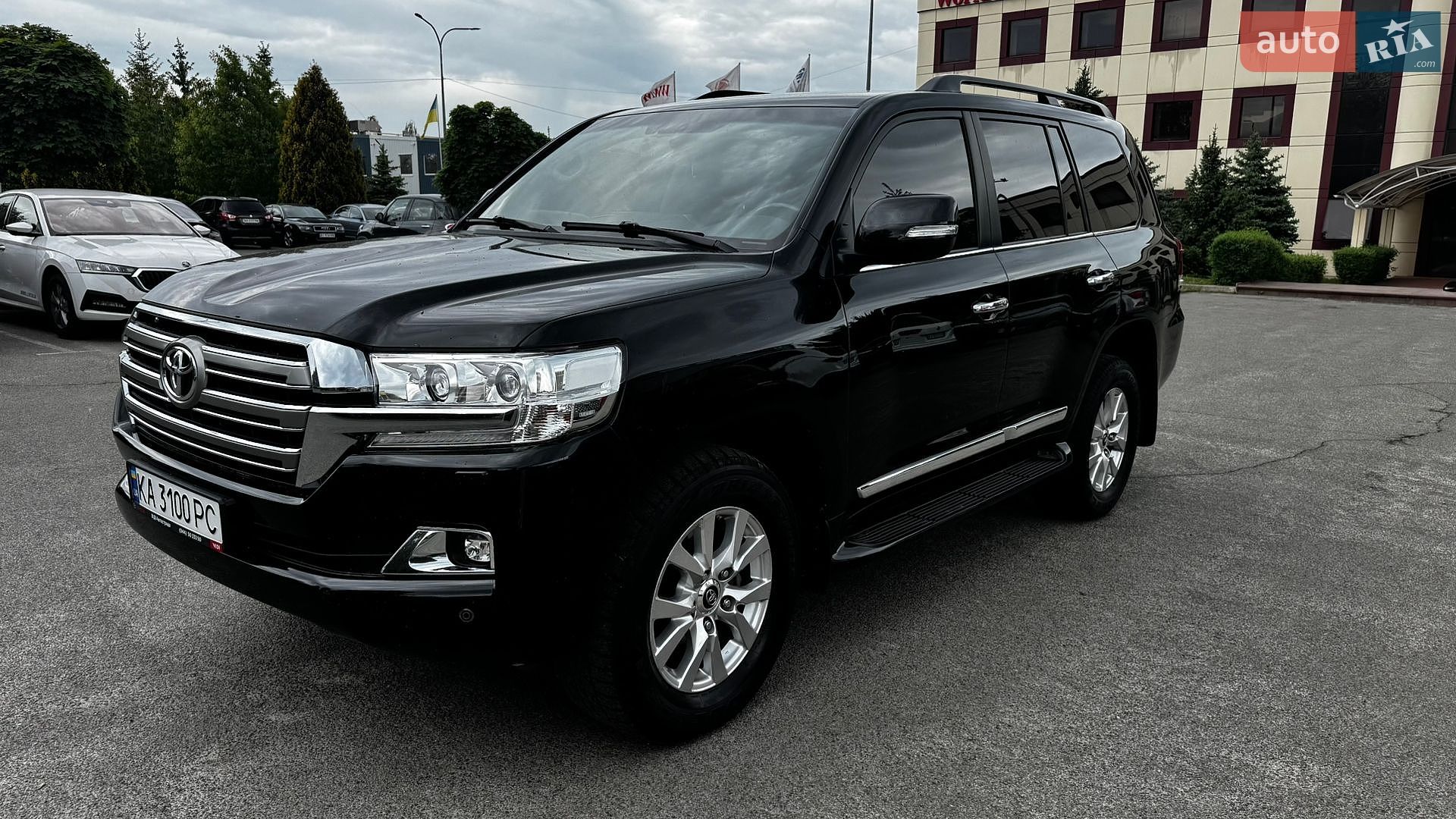 Toyota Land Cruiser 2020 VIN JTMCX05J104204986 фото оголошення 10 з 23