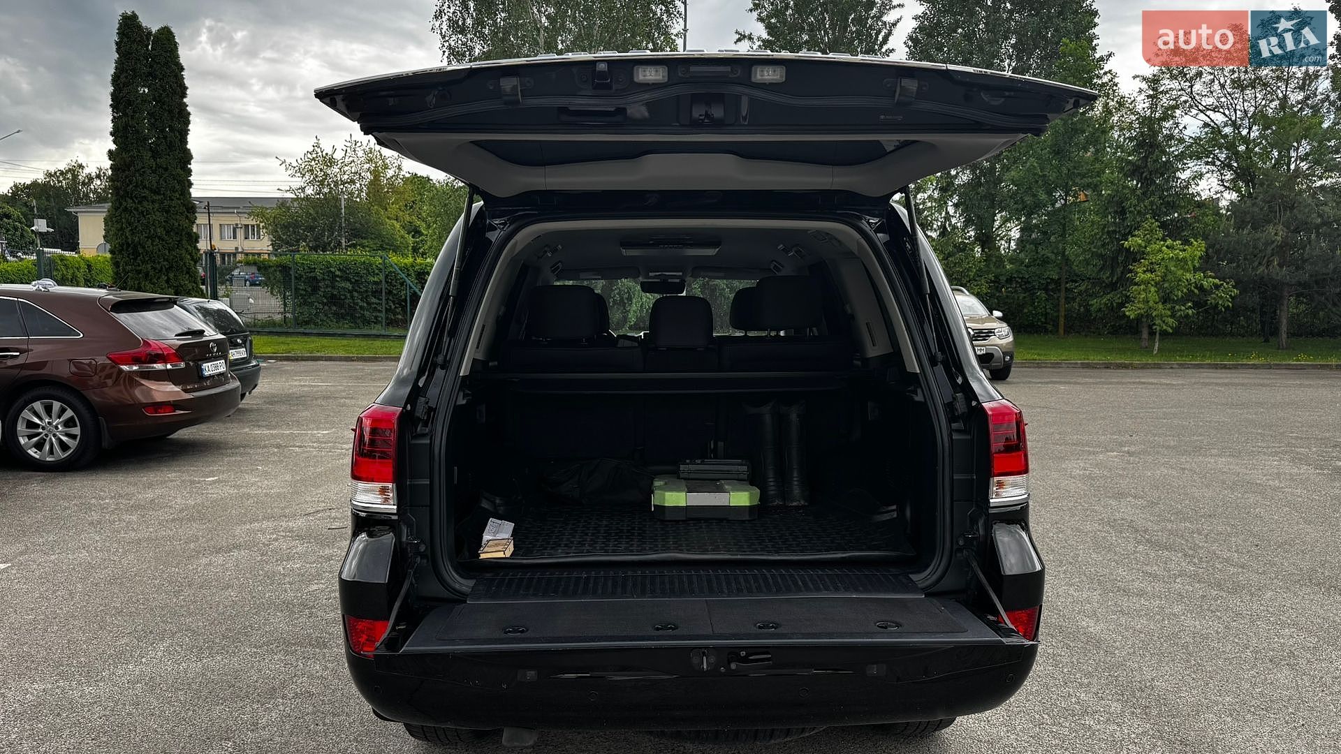 Toyota Land Cruiser 2020 VIN JTMCX05J104204986 фото оголошення 13 з 23