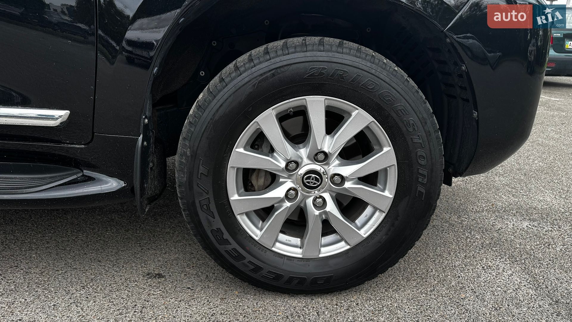 Toyota Land Cruiser 2020 VIN JTMCX05J104204986 фото оголошення 21 з 23