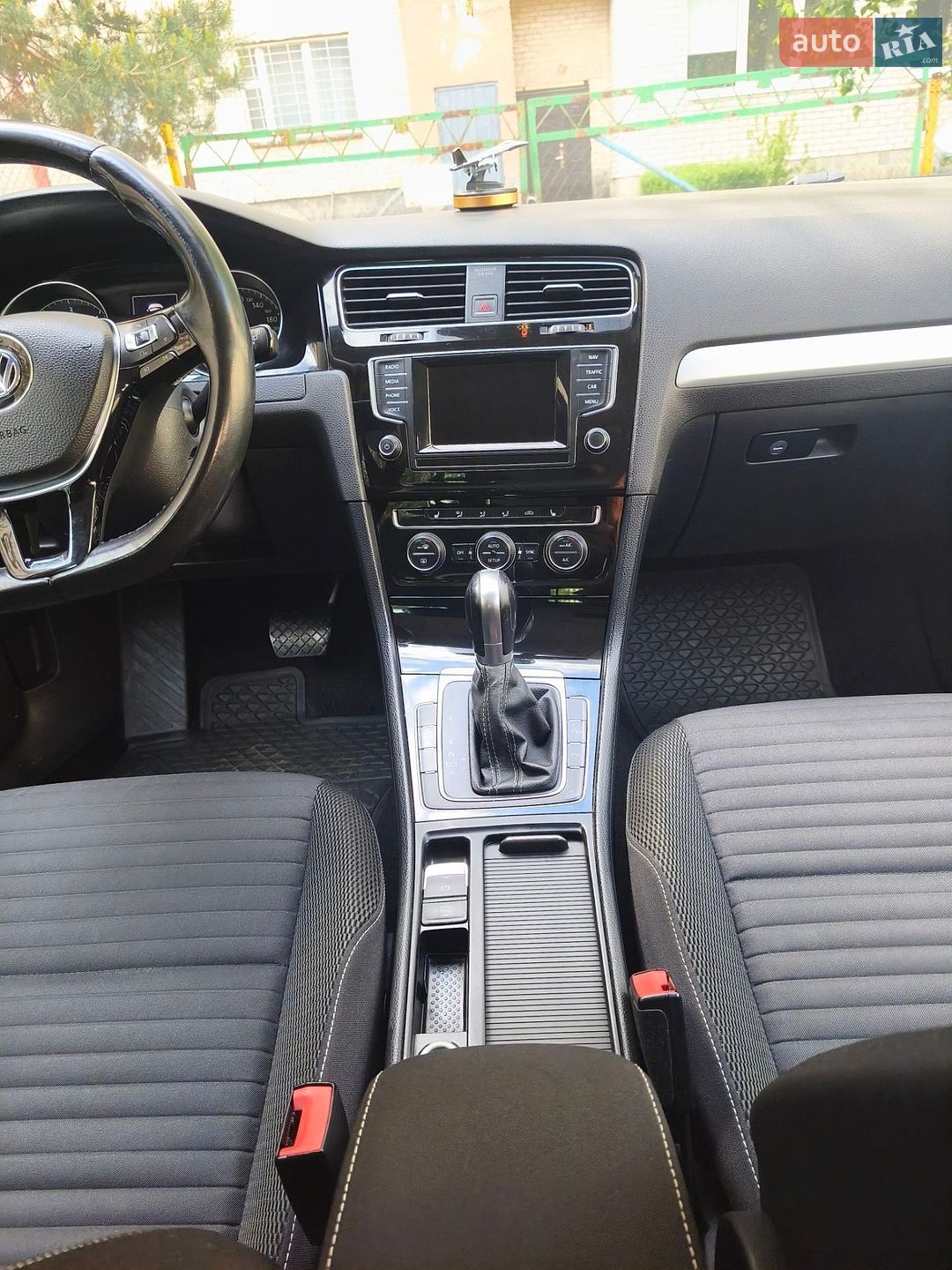 Volkswagen Golf 2014 VIN WVWZZZAUZEP598132 фото оголошення 3 з 31