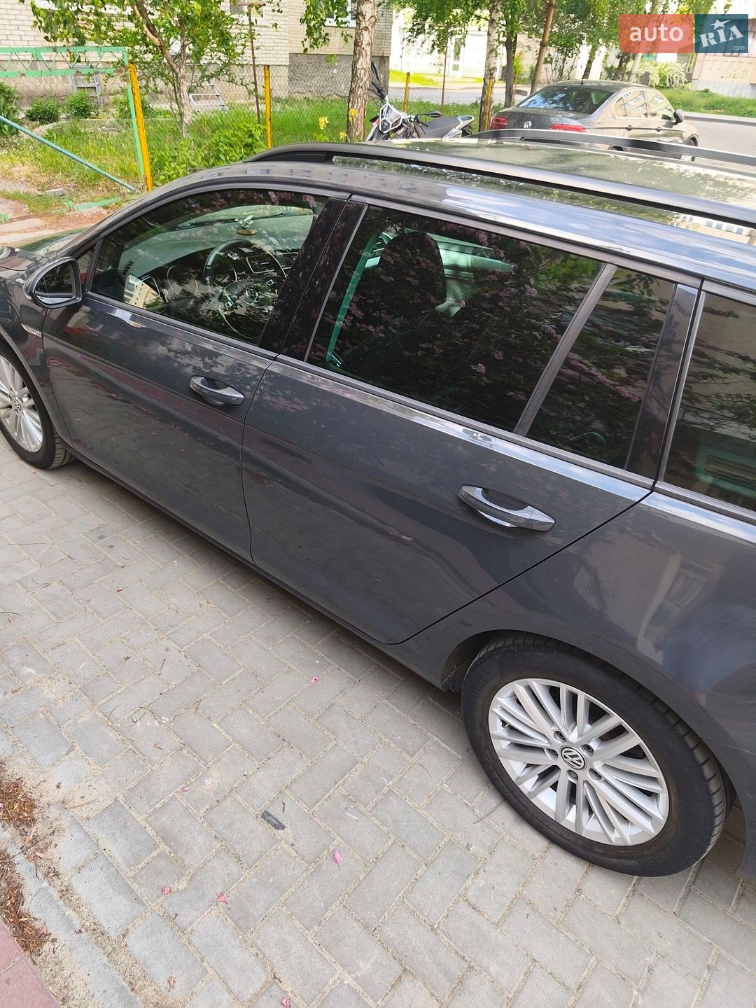 Volkswagen Golf 2014 VIN WVWZZZAUZEP598132 фото оголошення 12 з 31