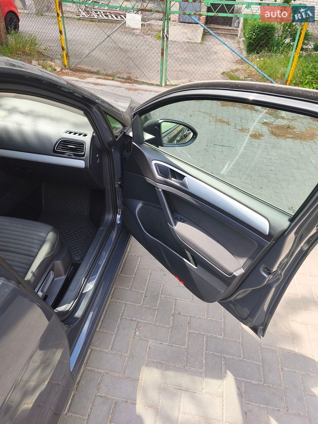 Volkswagen Golf 2014 VIN WVWZZZAUZEP598132 фото оголошення 20 з 31