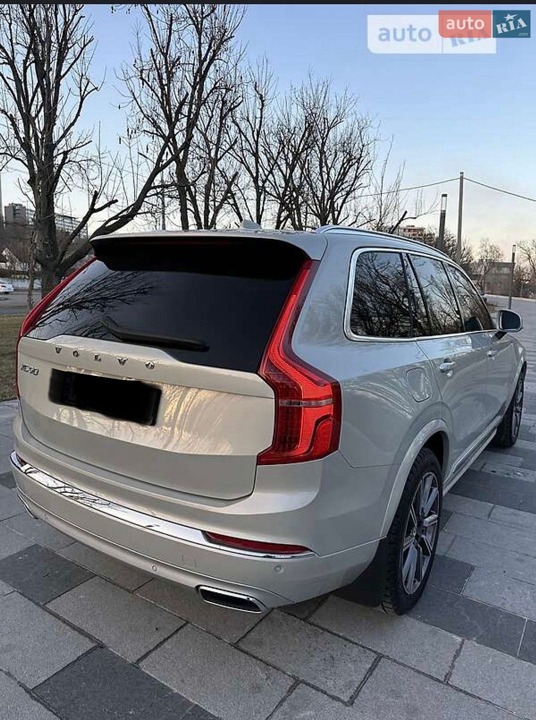 Volvo XC90 2020 VIN YV1LCK2UCL1618207 фото оголошення 4 з 38