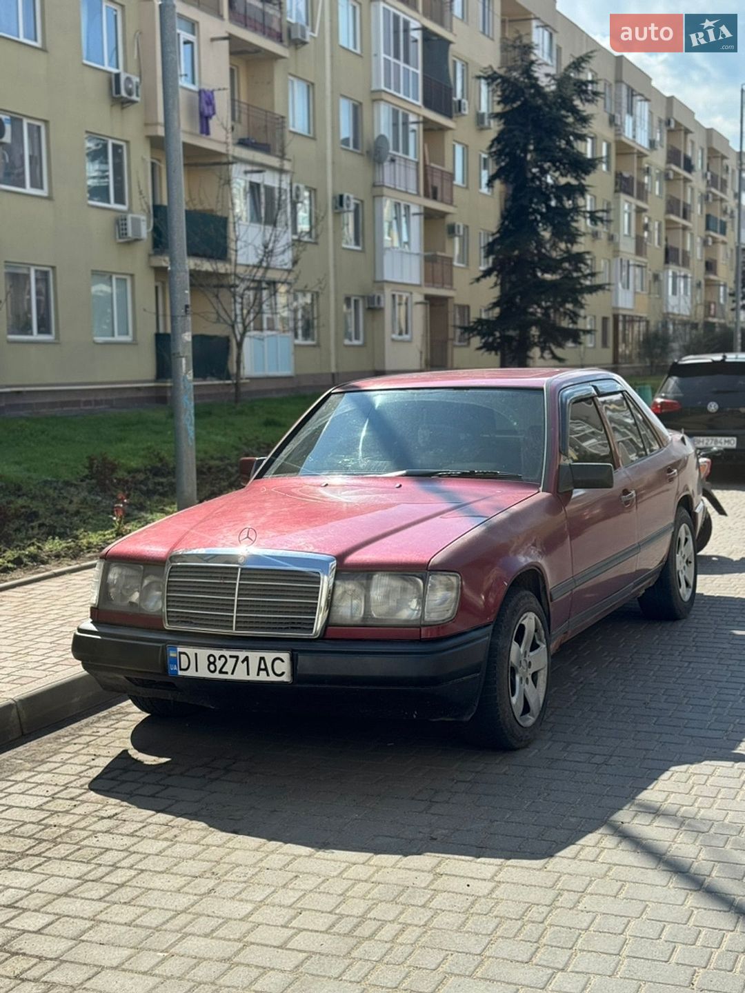 Mercedes-Benz E-Class 1989 VIN WDB1240261B037381 фото оголошення 8 з 26