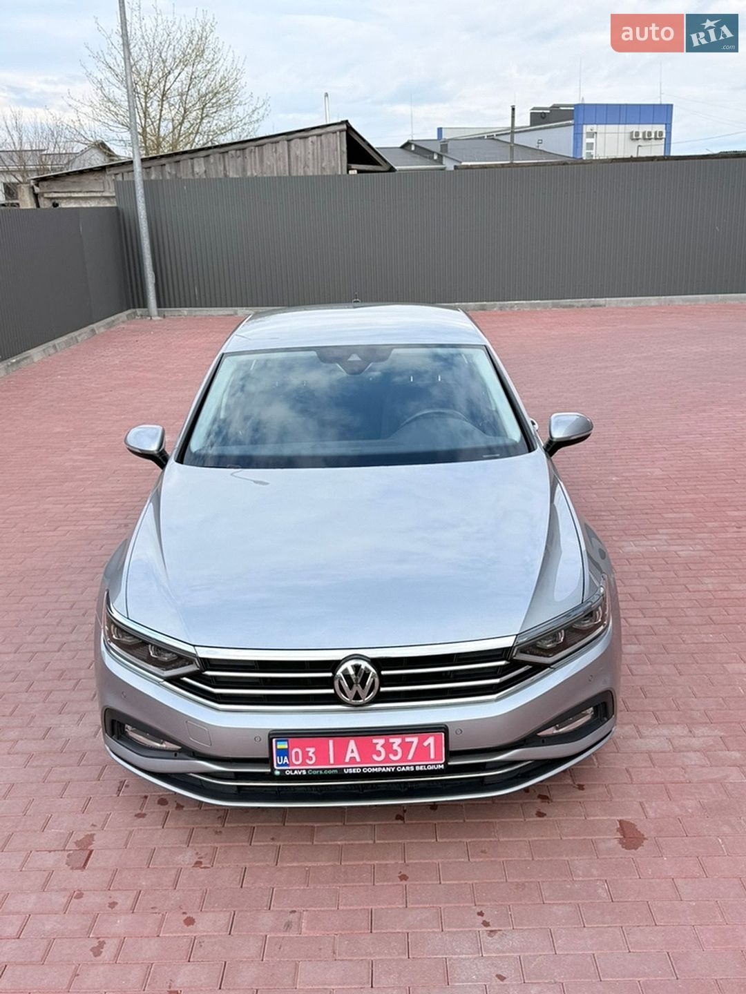 Volkswagen Passat 2019 VIN WVWZZZ3CZLE004390 фото оголошення 14 з 35