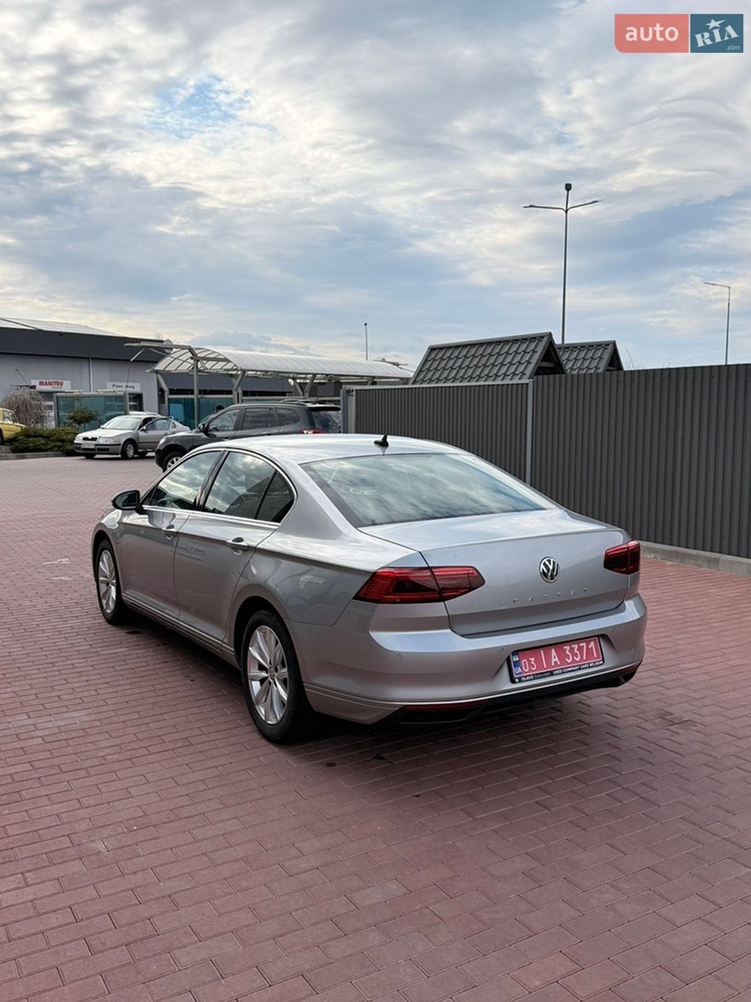 Volkswagen Passat 2019 VIN WVWZZZ3CZLE004390 фото оголошення 10 з 35