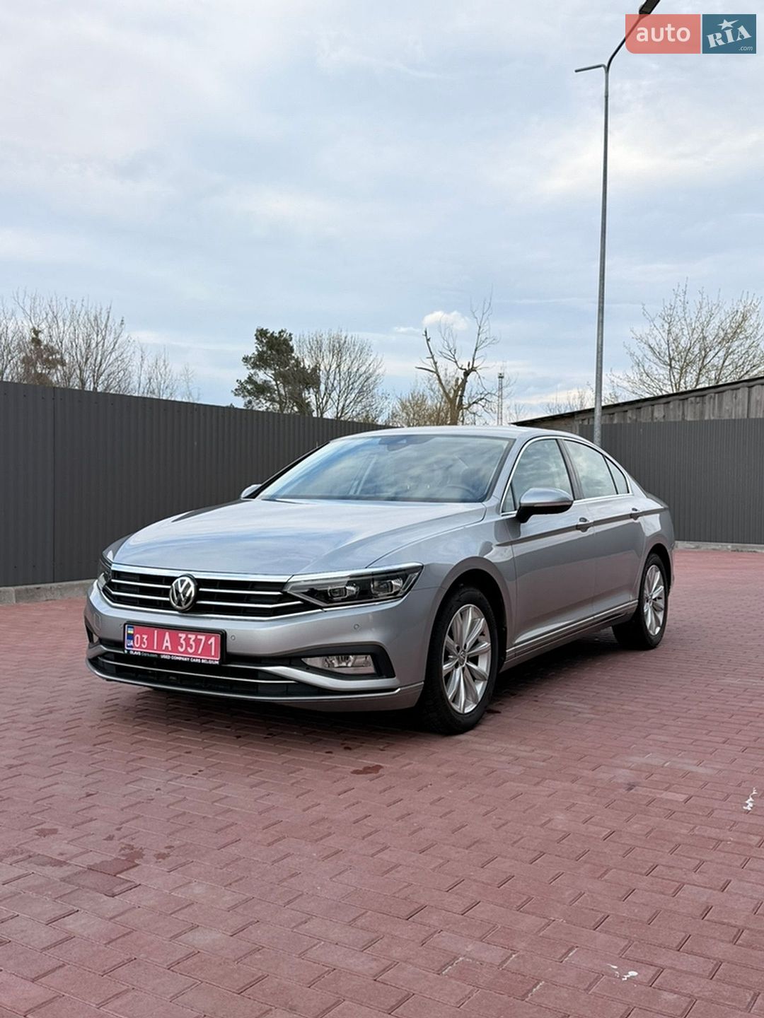 Volkswagen Passat 2019 VIN WVWZZZ3CZLE004390 фото оголошення 9 з 35