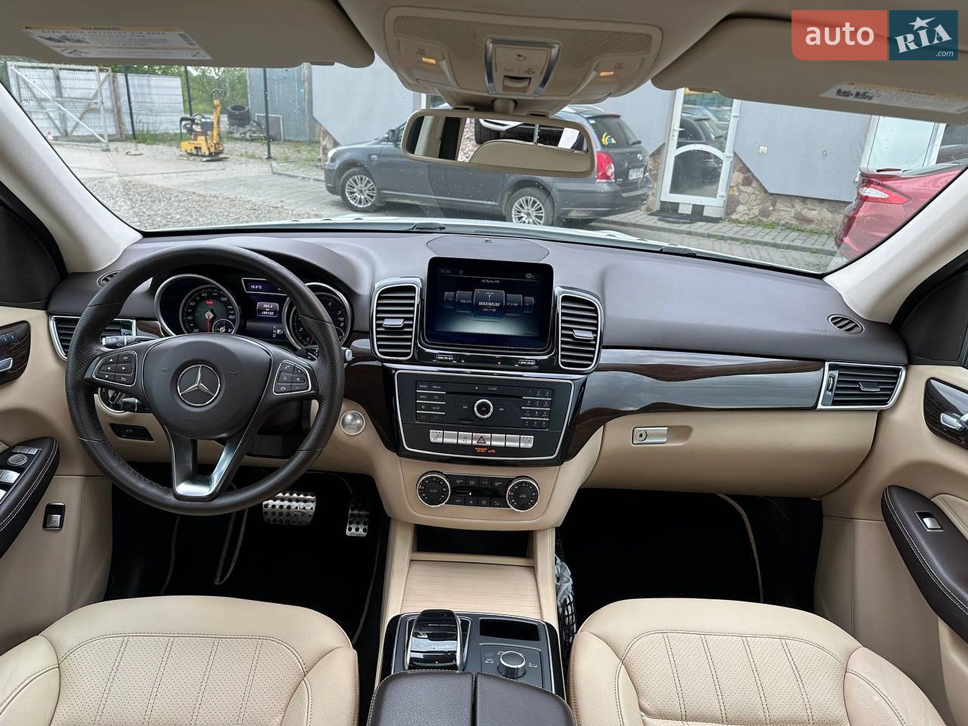 Mercedes-Benz GLE-Class 2016 VIN 4JGDA5JB2GA715602 фото оголошення 10 з 19