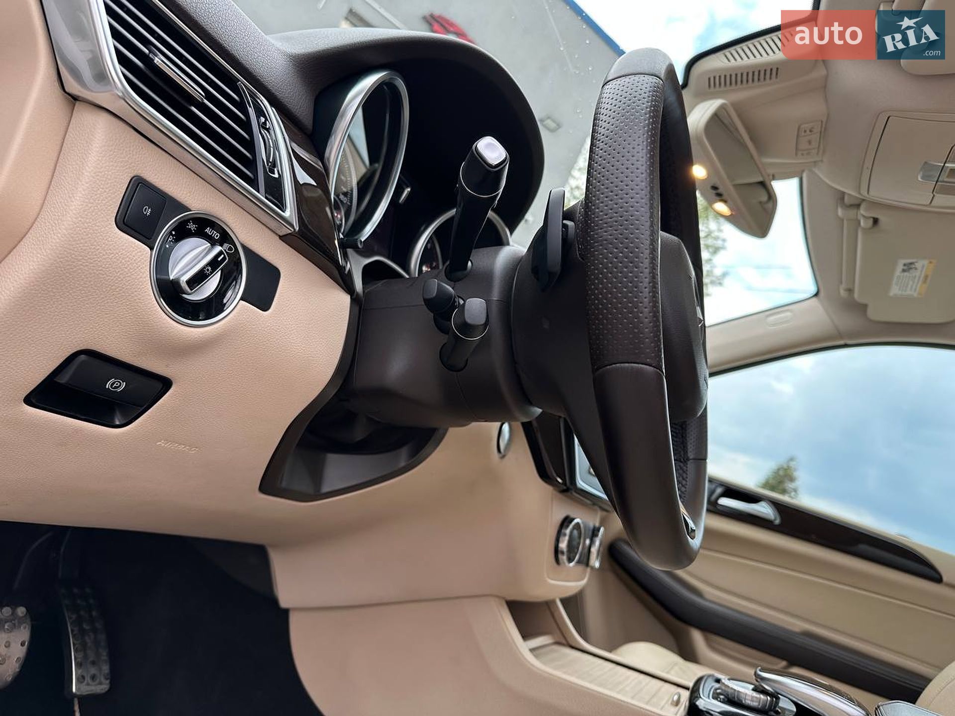 Mercedes-Benz GLE-Class 2016 VIN 4JGDA5JB2GA715602 фото оголошення 18 з 19