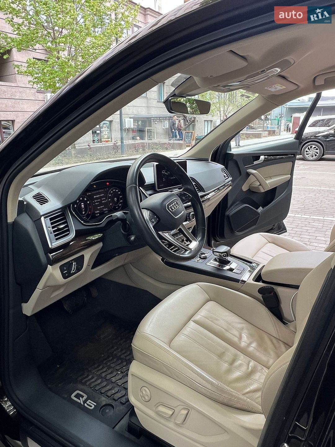 Audi Q5 2018 VIN WAUZZZFYXJ2225222 фото оголошення 26 з 65