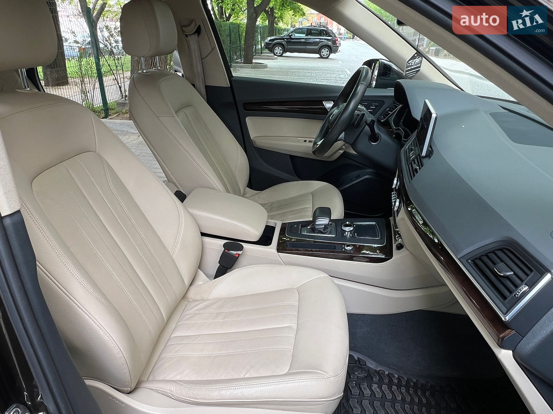 Audi Q5 2018 VIN WAUZZZFYXJ2225222 фото оголошення 27 з 65