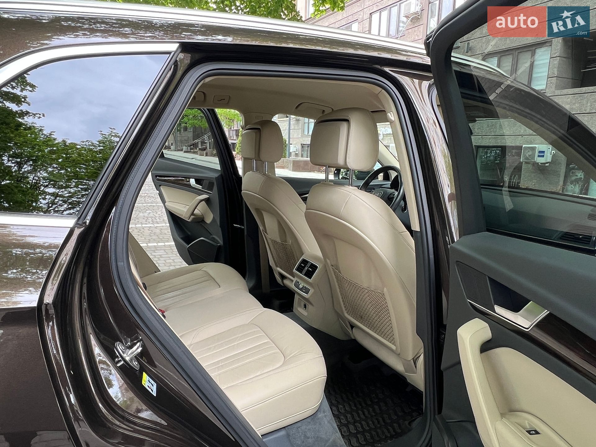 Audi Q5 2018 VIN WAUZZZFYXJ2225222 фото оголошення 28 з 65