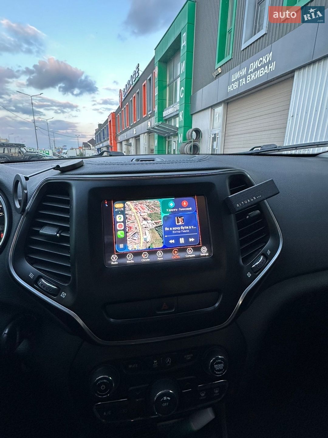 Jeep Cherokee 2019 VIN 1C4PJLCB5KD485371 фото оголошення 9 з 9