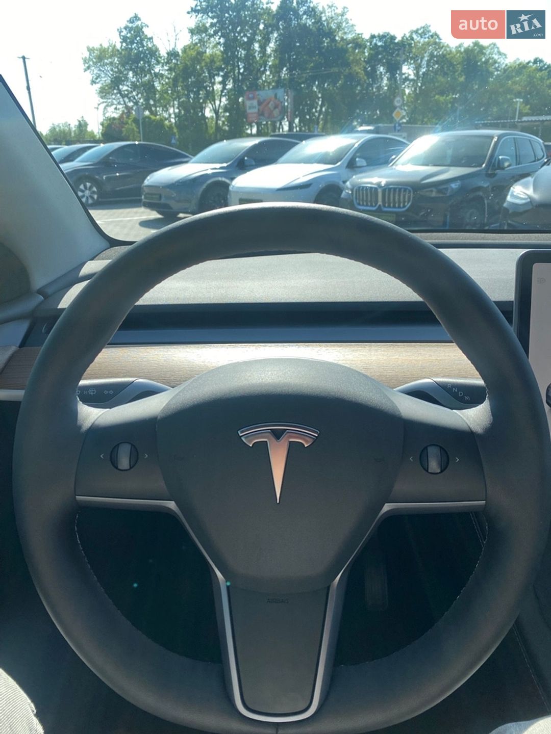 Tesla Model Y 2024 VIN 7SAYGDEE9SA347826 фото оголошення 16 з 31