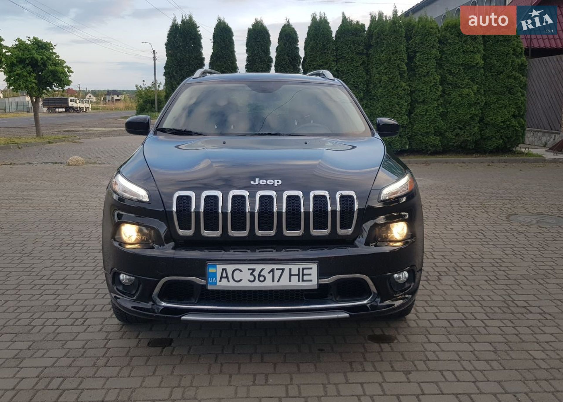 Jeep Cherokee 2015 VIN 1C4PJMCYXFW763508 фото оголошення 3 з 16