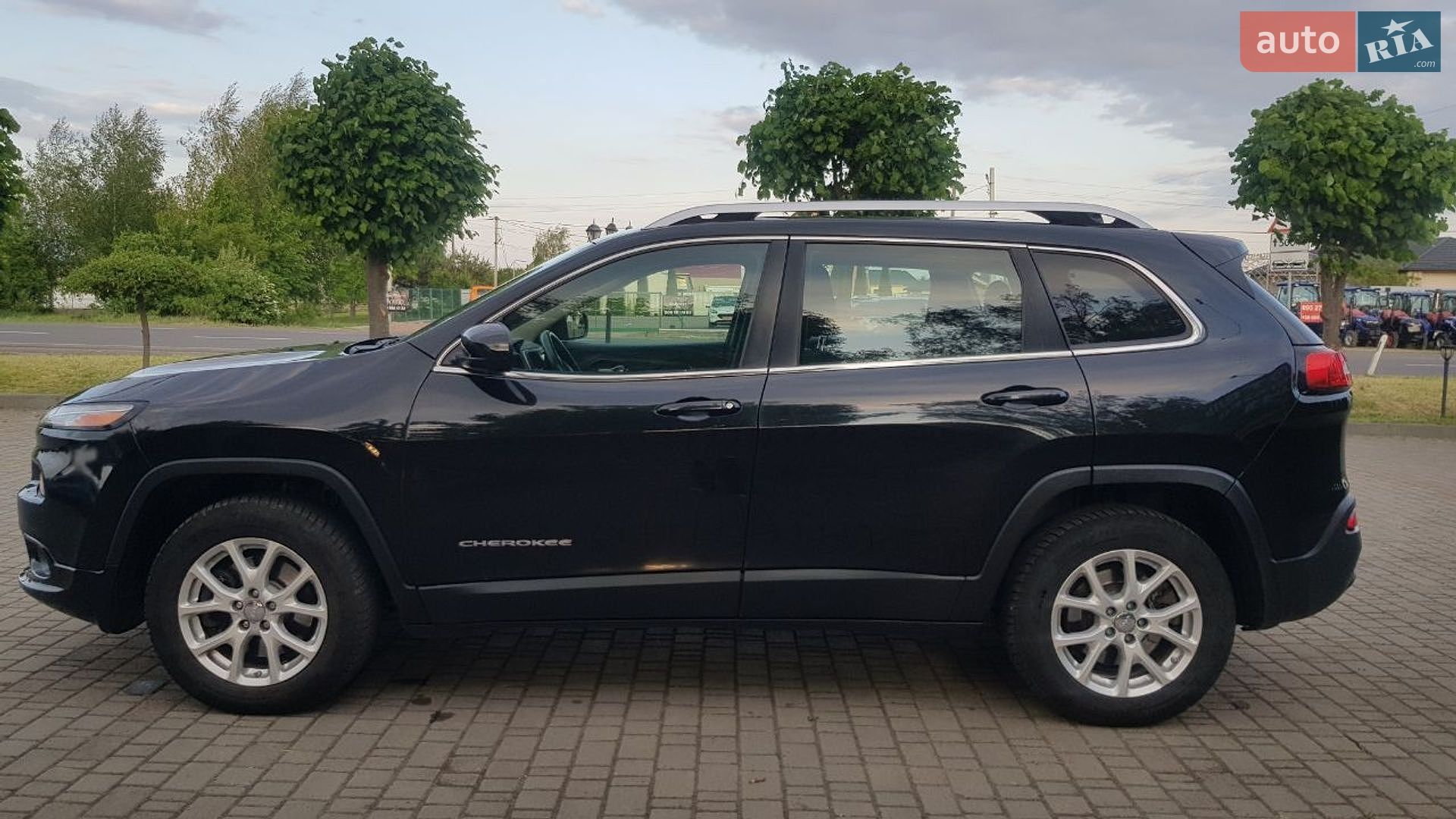 Jeep Cherokee 2015 VIN 1C4PJMCYXFW763508 фото оголошення 7 з 16