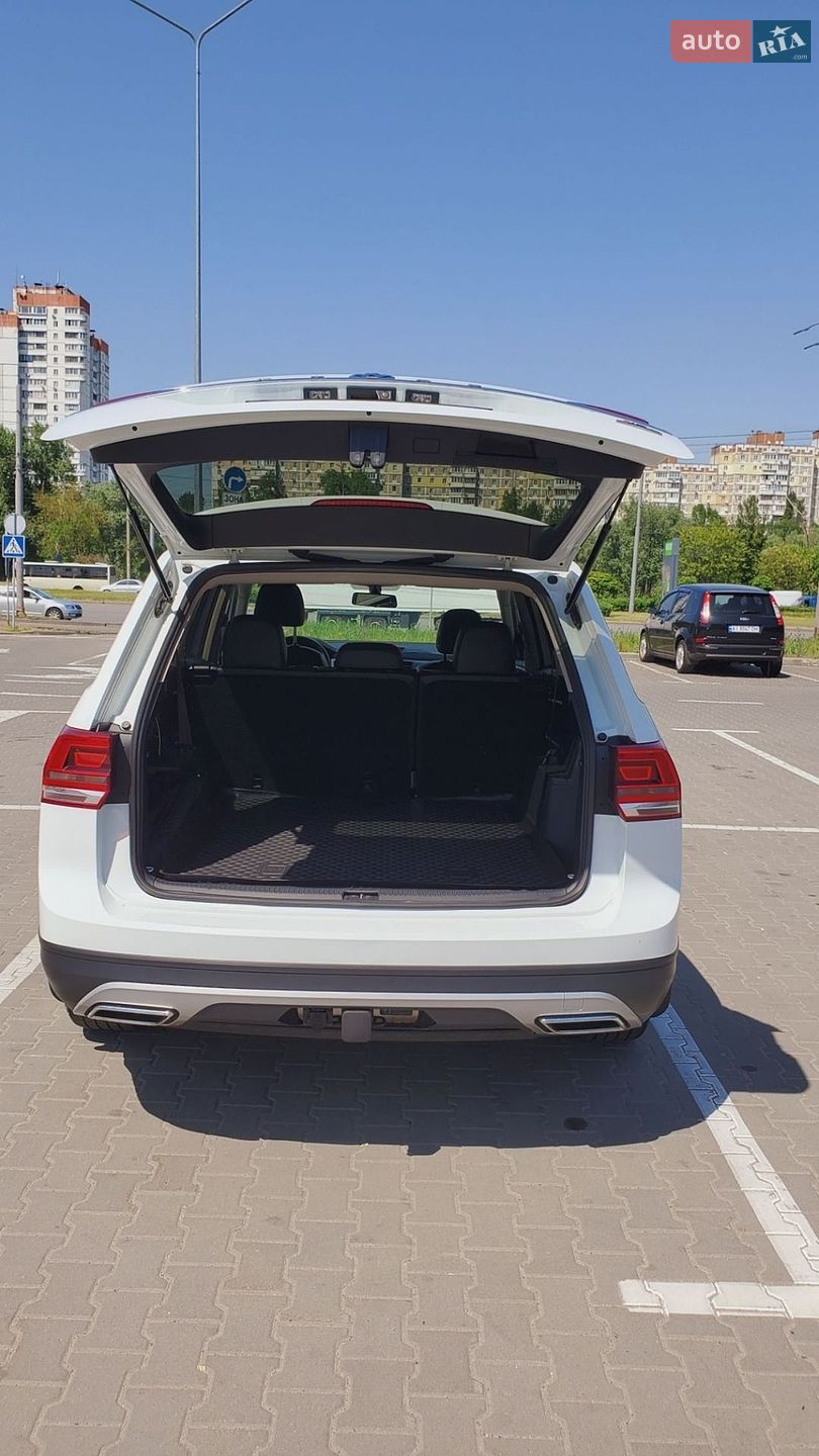 Volkswagen Atlas 2019 VIN 1V2GR2CAXKC581723 фото оголошення 6 з 29