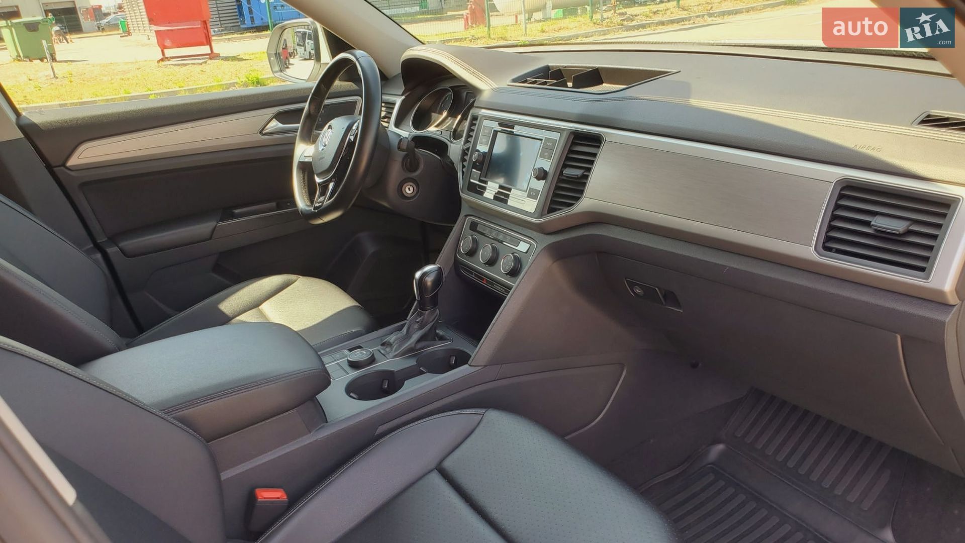 Volkswagen Atlas 2019 VIN 1V2GR2CAXKC581723 фото оголошення 12 з 29