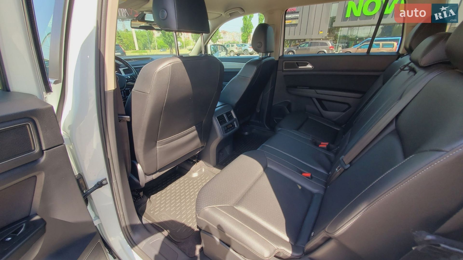 Volkswagen Atlas 2019 VIN 1V2GR2CAXKC581723 фото оголошення 21 з 29